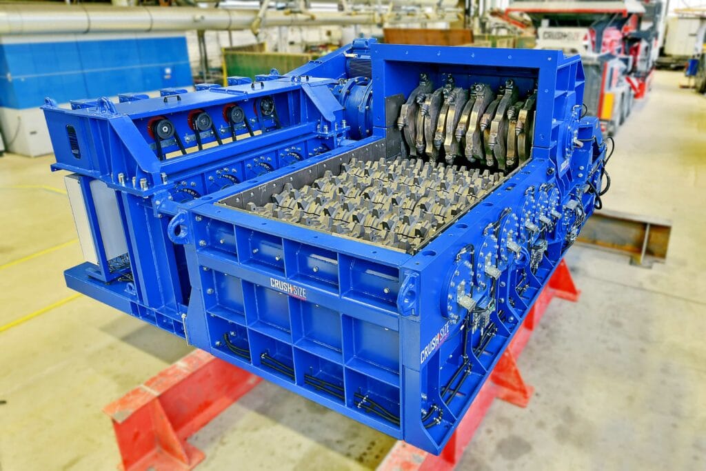 Der wohl innovativste Asphaltbrecher der Welt wurde erfolgreich ausgeliefert.