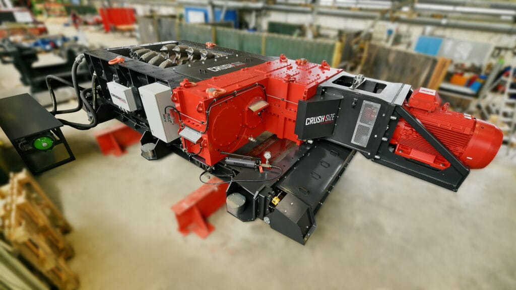 Sizer 800 in der Verarbeitung von Abraum und Granit stellt sich der Königsklasse.